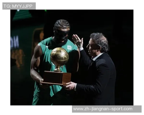 邓利维谈拉科布今夏关注球队女武神让他略感分心