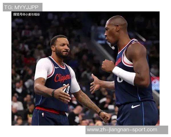 快船邓恩称赞保罗职业素养观察其比赛对自己成长助益良多