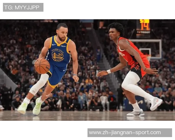 波杰谈与库里搭档的思考过程强硬防守下的默契配合之道
