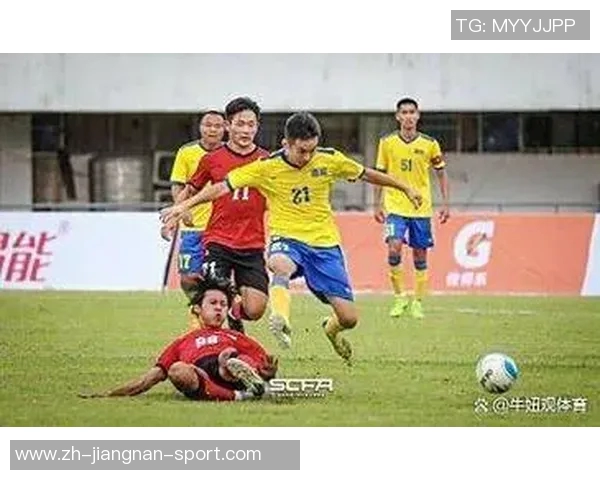 川超精彩绝伦补时逆转遂宁门将头球绝平广安队震撼全场