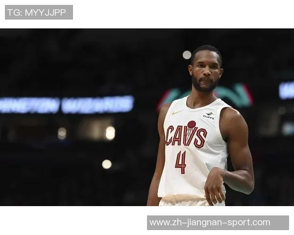 阿特金森谈梅里尔受伤情况需进一步观察莫布里撞击髋部影响